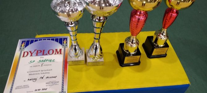 Sukces drużyny dziewcząt na Gminnych Igrzyskach Młodzieży Szkolnej