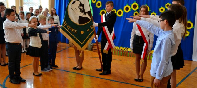 Poświęcenie i przekazanie sztandaru szkoły