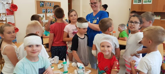 Wizyta pani pielęgniarki Doroty Woźniak (galeria) Wizyta pani pielęgniarki Doroty Woźniak (galeria)