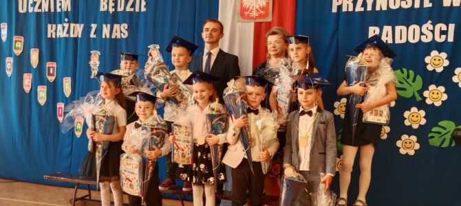 Dzień Edukacji Narodowej oraz Pasowanie Pierwszoklasistów – film