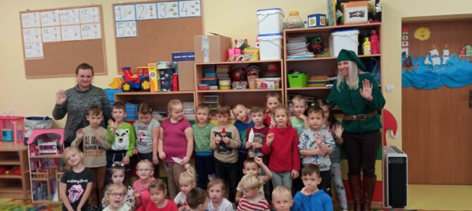 Wizyta pań z biblioteki w Przedszkolu Wizyta pań z biblioteki w Przedszkolu