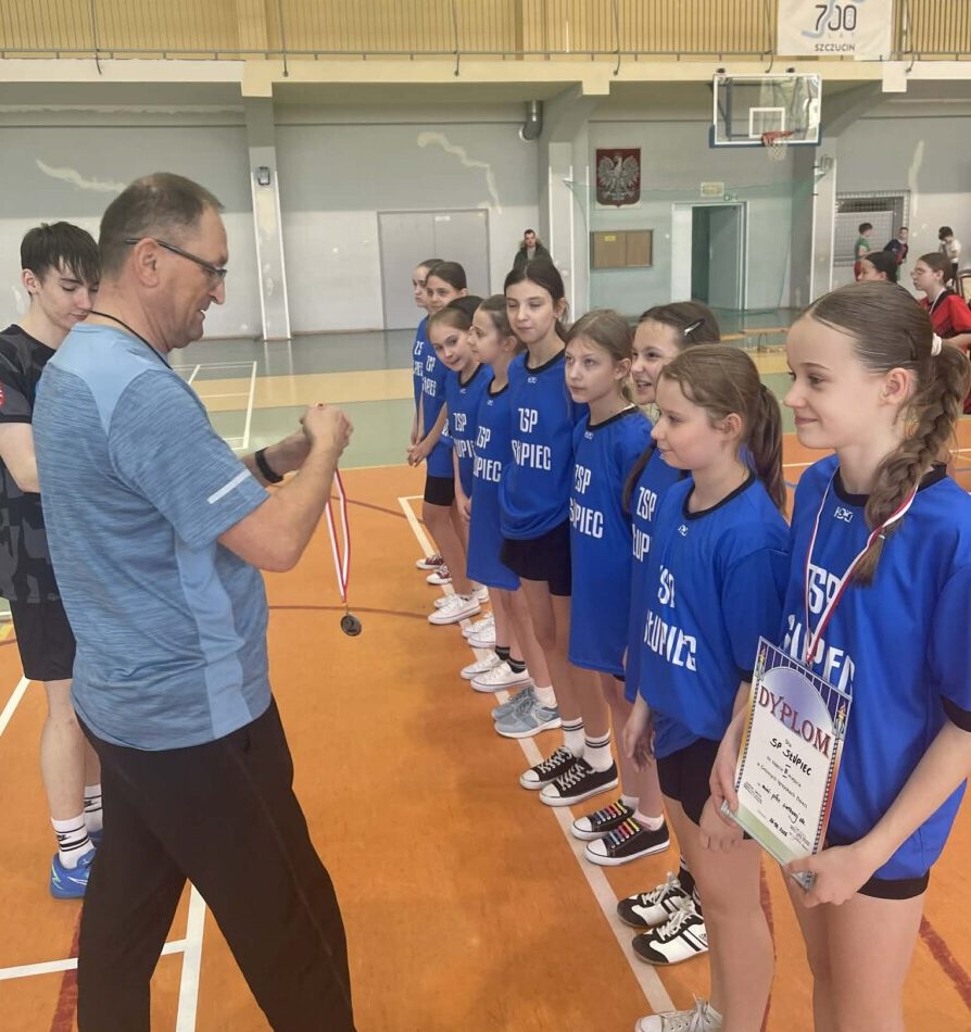 Igrzyska Dzieci w piłce siatkowej – sukces naszych uczennic Igrzyska Dzieci w piłce siatkowej – sukces naszych uczennic